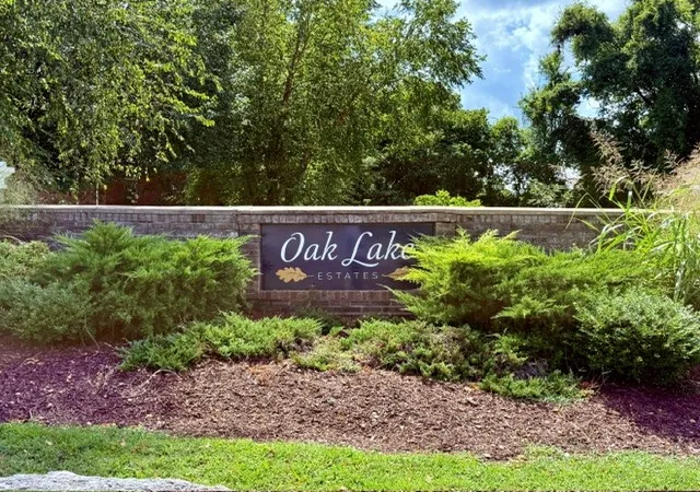 Photo 2 of Single family home for sale at 30 Oak Valley Dr, Spring Hill, TN 37174 | MLS# 3306355 | Listing updated on 2026-09-15