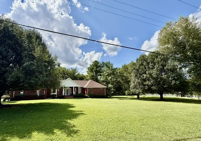 Photo 4 of Single family home for sale at 30 Oak Valley Dr, Spring Hill, TN 37174 | MLS# 3306355 | Listing updated on 2026-09-15