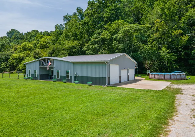 3rd image of 1240 Sumac Rd, Pulaski, TN 38478 | MLS# 3311588