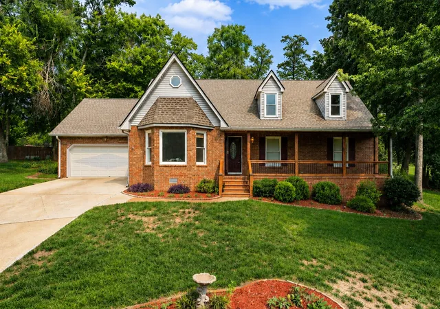 Photo 1 of Single family home for sale at 1010 Ash Cir, La Vergne, TN 37086 | MLS# 3314637 | Listing updated on 2026-08-31
