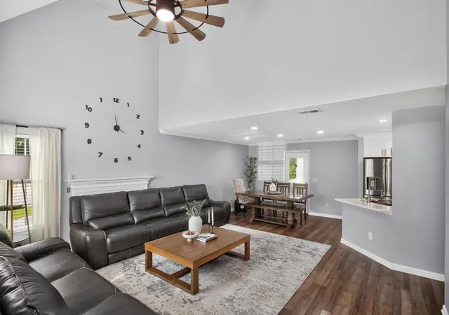 Photo 3 of Single family home for sale at 4004 Hollis Hl Dr, Nashville, TN 37211 | MLS# 3333579 | Listing updated on 2026-09-17