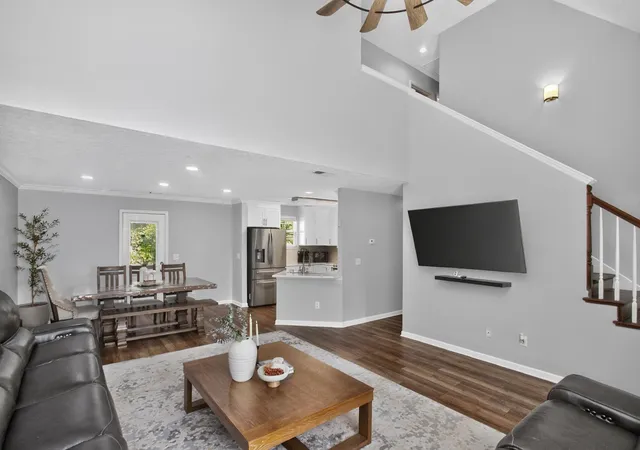 Photo 4 of Single family home for sale at 4004 Hollis Hl Dr, Nashville, TN 37211 | MLS# 3333579 | Listing updated on 2026-09-17