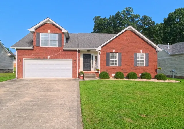 Photo 2 of Sale Pending at 1464 Cedar Springs Cir, Clarksville, TN 37042 | MLS# 3309229 | Listing updated on 2026-08-17