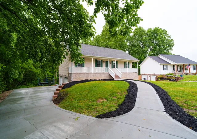 2nd image of 3784 Brookwood Dr, Cookeville, TN 38501 | MLS# 3306450