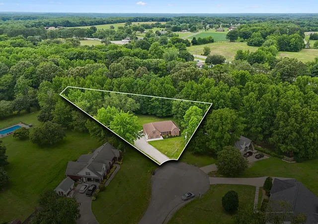 Photo 3 of Single family home for sale at 113 Creasy Ct, Joelton, TN 37080 | MLS# 3515280 | Listing updated on 2026-10-04