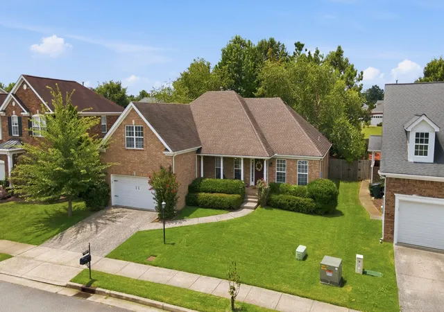 Photo 1 of Single family home for sale at 1457 Bridgecross Pkwy, Hermitage, TN 37076 | MLS# 3306710 | Listing updated on 2026-08-25