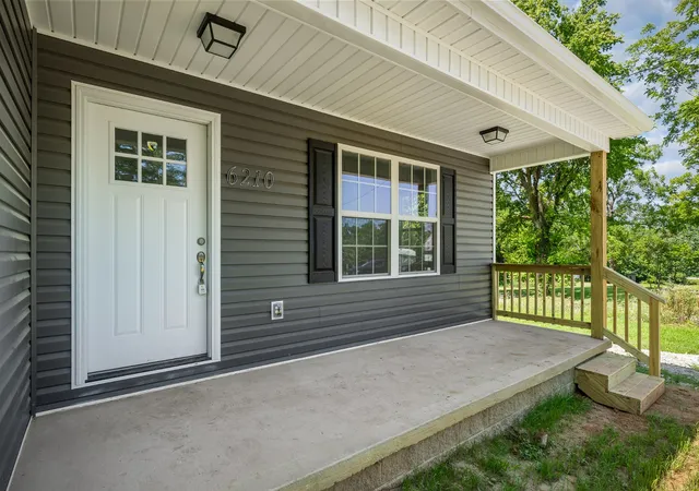 Photo 3 of Single family home for sale at 6210 Crossville Hwy, Sparta, TN 38583 | MLS# 3306502 | Listing updated on 2026-08-18