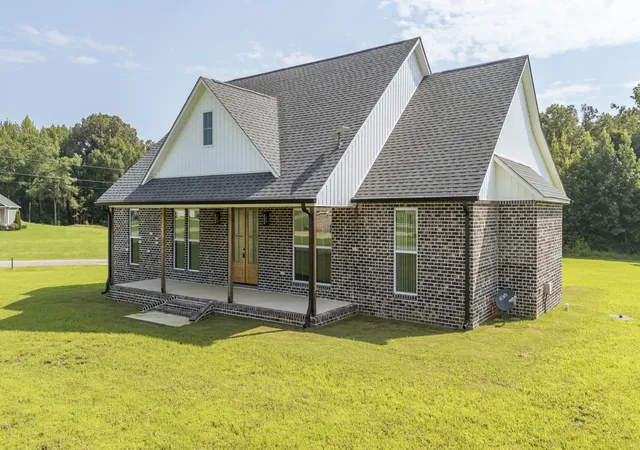3rd image of 300 Charleston Ln, Adamsville, TN 38310 | MLS# 3309164