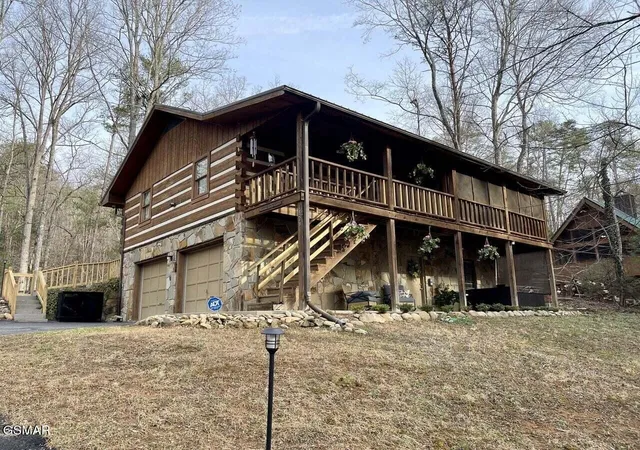 Photo 1 of Single family home for sale at 1529 Hidden Circle, Sevierville, TN 37876 | MLS# 3524768 | Listing updated on 2026-10-26