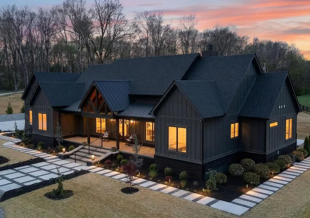 1st image of 5710 Lunns Store Rd, Chapel Hill, TN 37034 | MLS# 3318705
