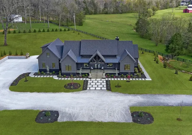 3rd image of 5710 Lunns Store Rd, Chapel Hill, TN 37034 | MLS# 3318705