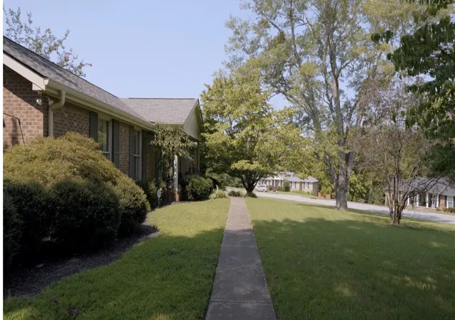 3rd image of 580 Stratford Way, Clarksville, TN 37043 | MLS# 3500926