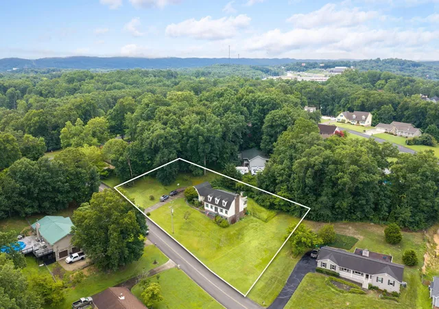 3rd image of 759 Smitherman Road, Ringgold, GA 30736 | MLS# 3306612