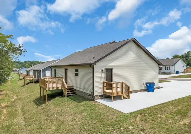 Photo 4 of Single family home for sale at 110 Demonbreum Cir, Shelbyville, TN 37160 | MLS# 3314564 | Listing updated on 2026-08-31