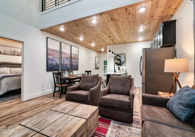 Photo 3 of Single family home for sale at 1133 Reedmont Way, Sevierville, TN 37876 | MLS# 3306644 | Listing updated on 2026-09-19
