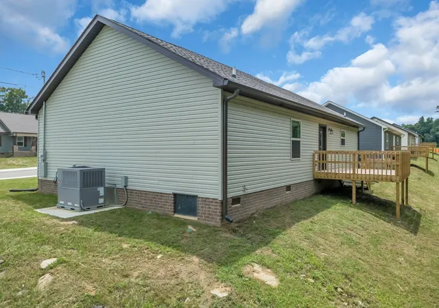 Photo 4 of Single family home for sale at 106 Demonbreum Cir, Shelbyville, TN 37160 | MLS# 3314562 | Listing updated on 2026-07-31