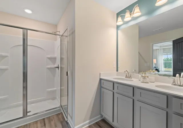 Photo 1 of Townhouse for sale at 2584 Mcclure Blvd, Columbia, TN 38401 | MLS# 3314808 | Listing updated on 2026-08-25