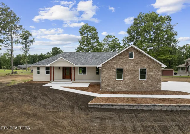 1st image of 427 Bluff View Lp, Crossville, TN 38571 | MLS# 3306691
