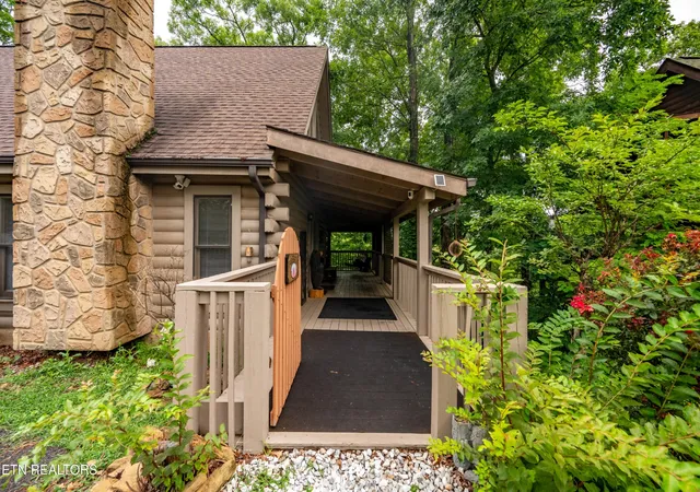 Photo 4 of Single family home for sale at 2123 Wingspan Dr, Sevierville, TN 37876 | MLS# 3306693 | Listing updated on 2026-07-29