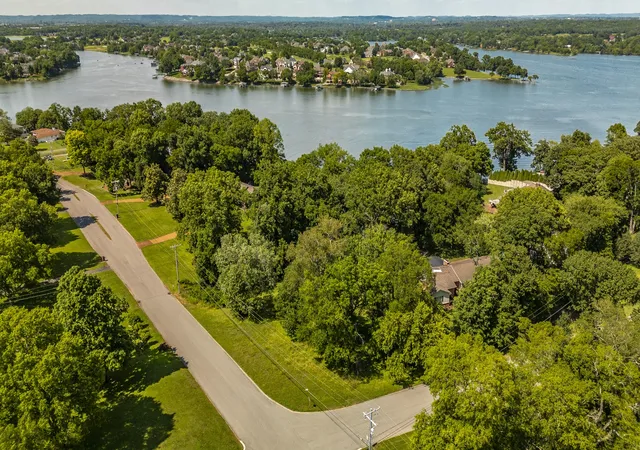 1st image of 0 Windsor Dr, Gallatin, TN 37066 | MLS# 3311832