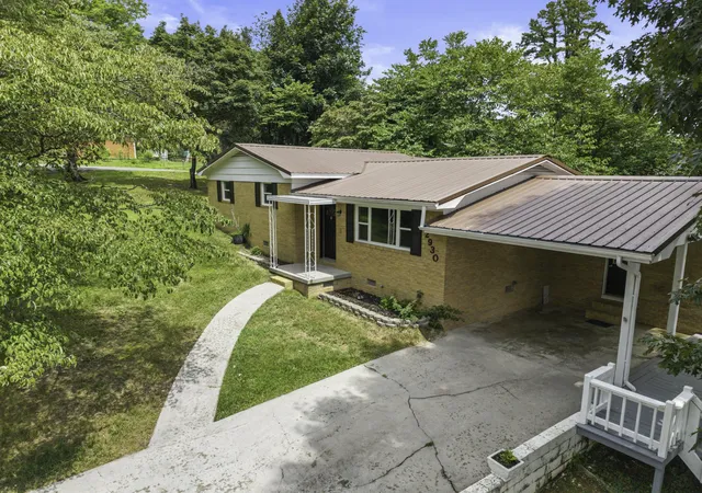 Photo 3 of Single family home for sale at 2930 Mountain View Dr SE, Cleveland, TN 37323 | MLS# 3312114 | Listing updated on 2026-10-08