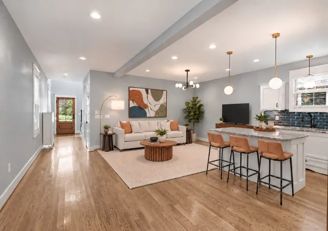 Photo 1 of Single family home for sale at 913a Cahal Ave, Nashville, TN 37206 | MLS# 3312509 | Listing updated on 2026-09-30
