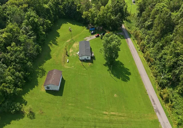 25th image of 1305 Wolf Hill Rd, Bethpage, TN 37022 | MLS# 3309512