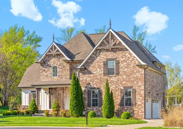 2nd image of 250 Harrowgate Dr, Clarksville, TN 37043 | MLS# 3307485