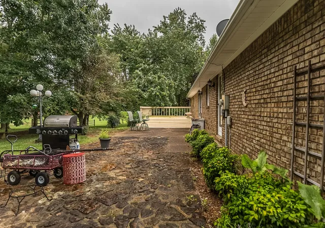 4th image of 302 Springmont Dr, Hopkinsville, KY 42240 | MLS# 3307480