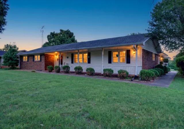 2nd image of 2412 Grider Pond Rd, Bowling Green, KY 42104 | MLS# 3309150
