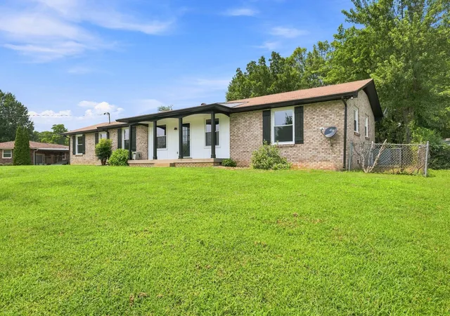 2nd image of 104 Lagrange Dr, Hendersonville, TN 37075 | MLS# 3319809