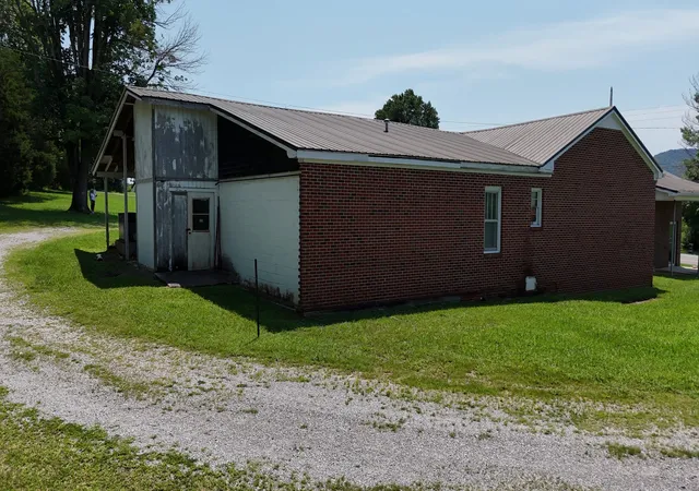 3rd image of 891 Spencer Rd, Rock Island, TN 38581 | MLS# 3309463