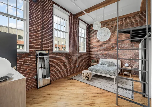 Photo 2 of Single family home for sale at 1400 Rosa L Parks Blvd #216, Nashville, TN 37208 | MLS# 3308946 | Listing updated on 2026-07-28