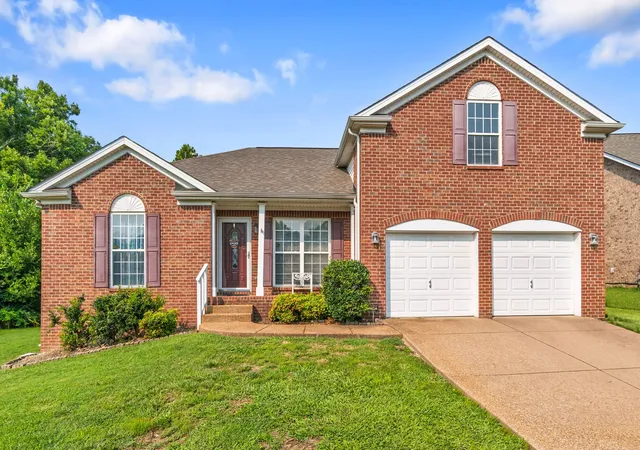 Photo 1 of Sale Pending at 214 Cobblestone Lndg, Mount Juliet, TN 37122 | MLS# 3316290 | Listing updated on 2026-09-04