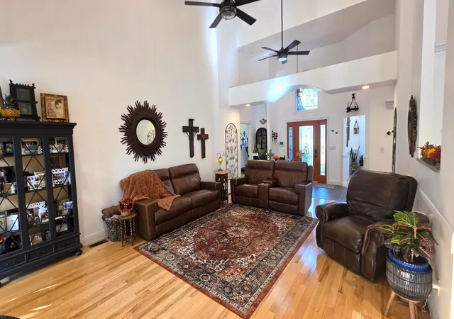 Photo 3 of Single family home for sale at 256 Lakehill Beach Ests Rd, Springville, TN 38256 | MLS# 3309105 | Listing updated on 2026-09-25