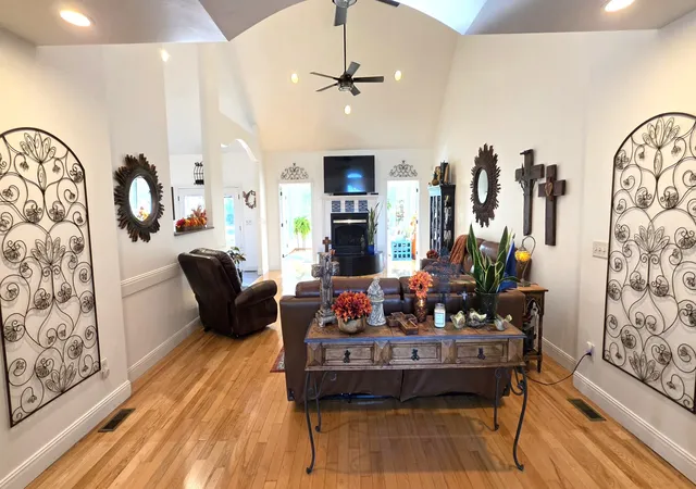 Photo 3 of Single family home for sale at 256 Lakehill Beach Ests Rd, Springville, TN 38256 | MLS# 3309105 | Listing updated on 2026-09-25
