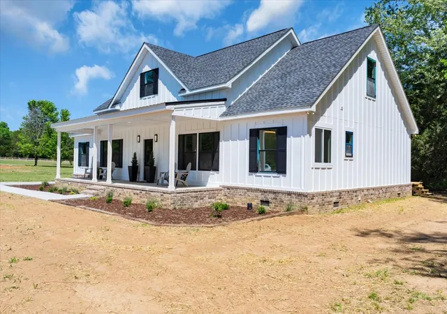 4th image of 1736 Barker Rd, Columbia, TN 38401 | MLS# 3314548