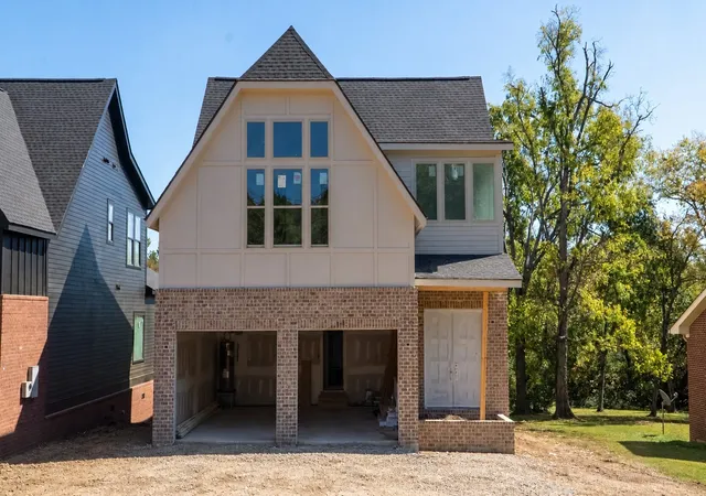 Photo 1 of Single family home for sale at 3827 Edwards Ave, Nashville, TN 37216 | MLS# 3546478 | Listing updated on 2026-10-08