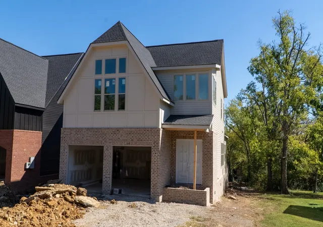 Photo 2 of Single family home for sale at 3827 Edwards Ave, Nashville, TN 37216 | MLS# 3546478 | Listing updated on 2026-10-08