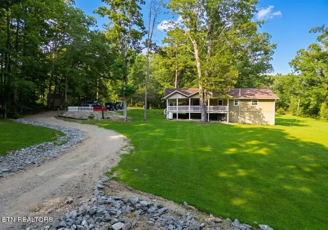 3rd image of 1250 Darrow Ridge Rd, Jamestown, TN 38556 | MLS# 3308940