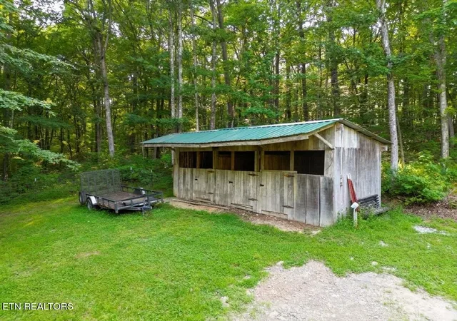 4th image of 1250 Darrow Ridge Rd, Jamestown, TN 38556 | MLS# 3308940