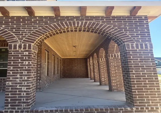 Photo 2 of Mansion for sale at 7055 Kinderhook Rd, Nashville, TN 37221 | MLS# 3597558 | Listing updated on 2026-10-06