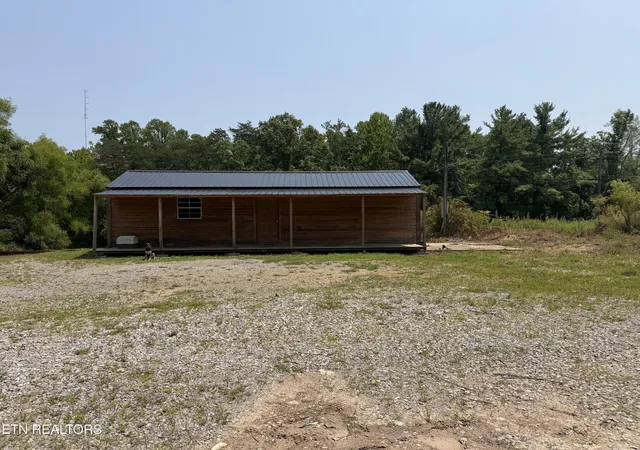 2nd image of 112 State Garage Rd, Jamestown, TN 38556 | MLS# 3308959