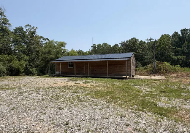 Photo 4 of Single family home for sale at 112 State Garage Rd, Jamestown, TN 38556 | MLS# 3308959 | Listing updated on 2026-07-27