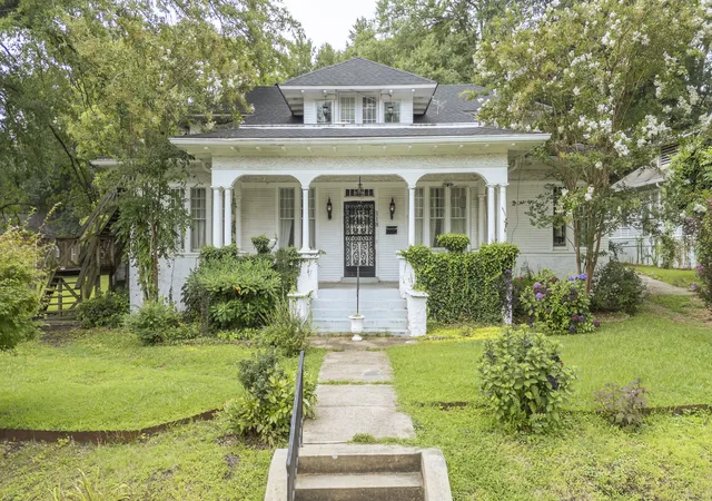 1st image of 118 Arlington Ave, Jackson, TN 38301 | MLS# 3309076