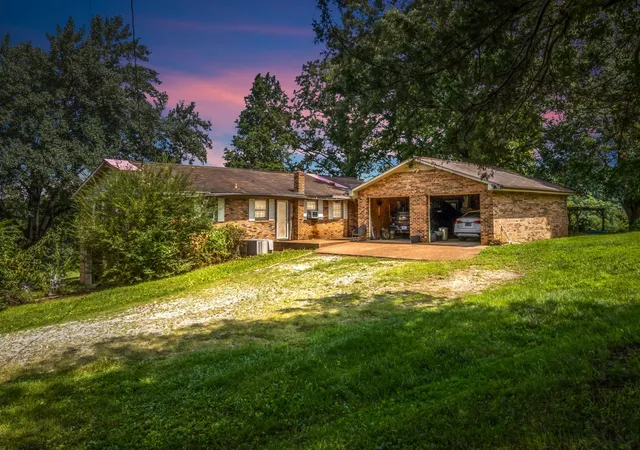 27th image of 1337 Toy Slatten Rd, Sparta, TN 38583 | MLS# 3311678