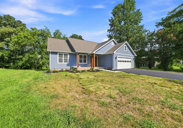 1st image of 913 Memorial Dr, Paris, TN 38242 | MLS# 3311562