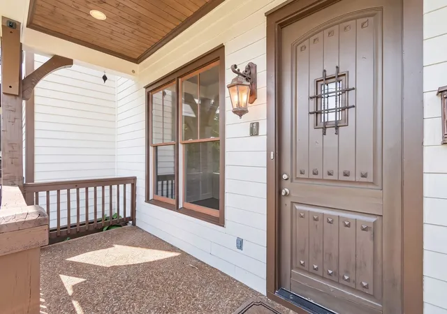 Photo 3 of Townhouse for sale at 1100a West Grv Ave, Nashville, TN 37203 | MLS# 3314335 | Listing updated on 2026-09-13