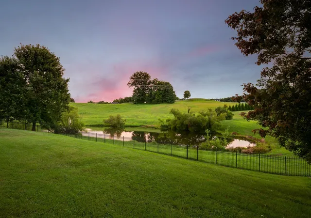 Photo 3 of Mansion for sale at 3 Prestwick Pl, Brentwood, TN 37027 | MLS# 3499708 | Listing updated on 2026-09-27