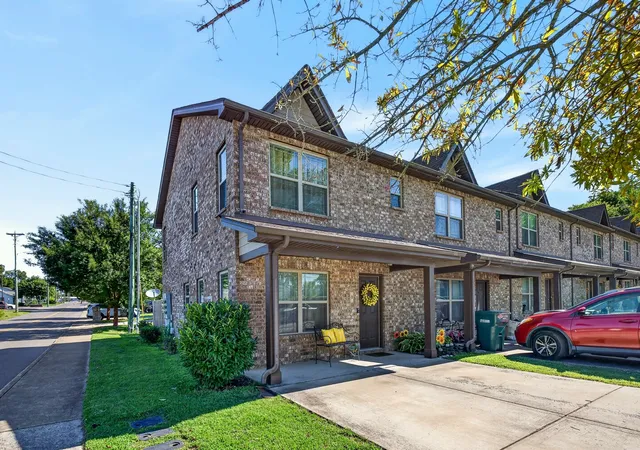 Photo 2 of Townhouse for sale at 211 Cedar St #1, Lebanon, TN 37087 | MLS# 3312505 | Listing updated on 2026-08-31